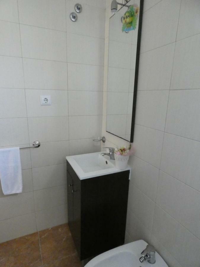Quintinha Dos Queiroses Villa Vila Boa de Quires Ruang foto